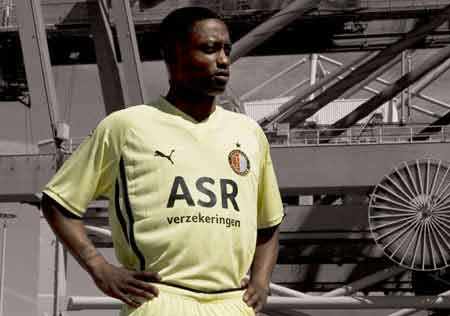 Segunda camisa de Feyenoord 2009 - 10