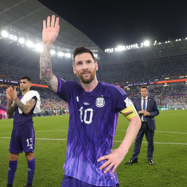 Messi Fatu celebra la promoción de Argentina en 4 horas por 6,4 millones de puntos