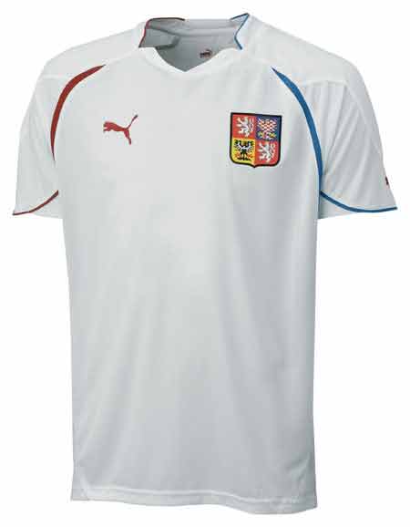 Nueva camiseta de la selección Checa 2010 - 11