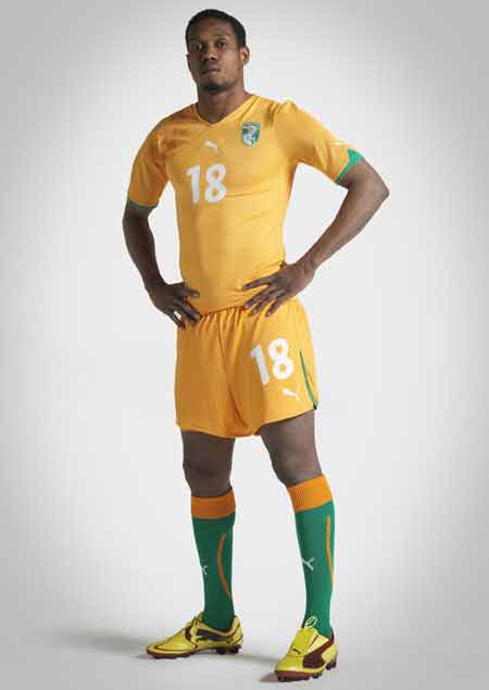 Camisetas de casa y de salida para la selección nacional de Côte d 'Ivoire en la temporada 10 - 12