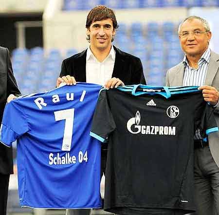 Schalke 04 temporada 2010 - 11 camiseta de salida