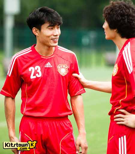 Camisetas domésticas de la selección China 2012 - 13