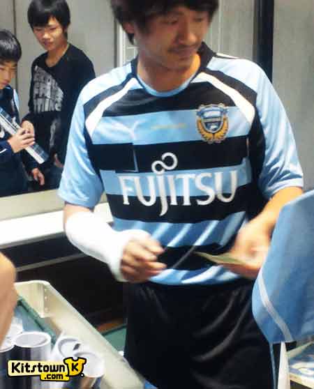 Kawasaki forward Home and Go shirts 2012