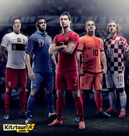 Nike lanza la camisa de casa de la Copa Europea 2012
