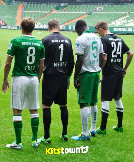 Yunda Bremen 2013 - 14 Second Away shirt