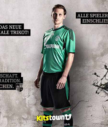 Schalke 04 Temporada 2013 - 14 segunda camisa de salida