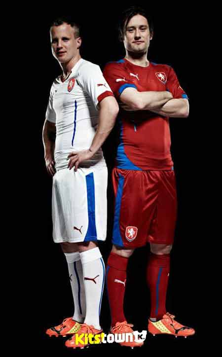 Camisas de casa y de salida para la selección Checa 2014 - 15