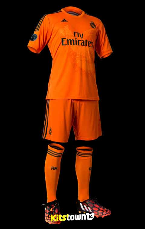 Segunda camisa de salida del Real Madrid para la temporada 2014 - 15