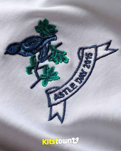 West Bromwich lanza la camiseta conmemorativa del día de Arsene