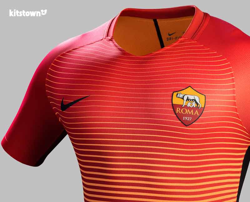 Segunda camisa de Roma 2016 - 17