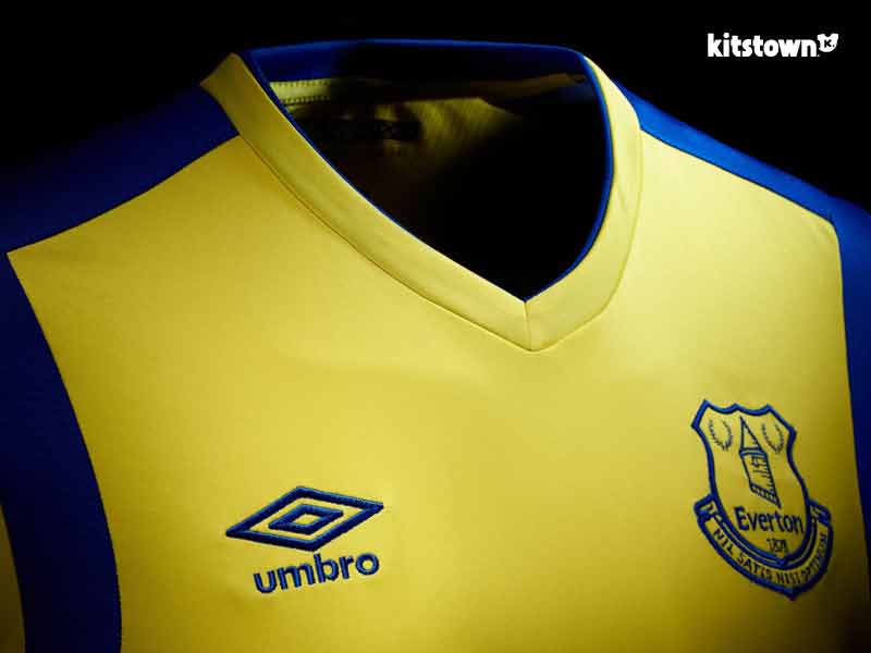 Segunda camisa de salida de Everton 2016 - 17