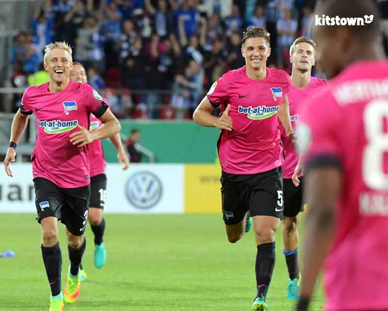 Hertha Berlin 2016 - 17 Second Away shirt