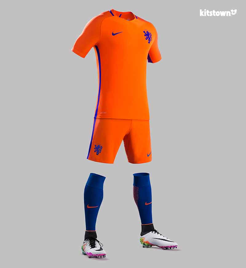 Camisas de casa y de campo para la selección holandesa 2016 - 17