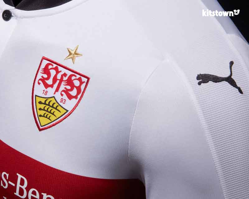 Camisa de casa de Stuttgart para la temporada 2017 - 18