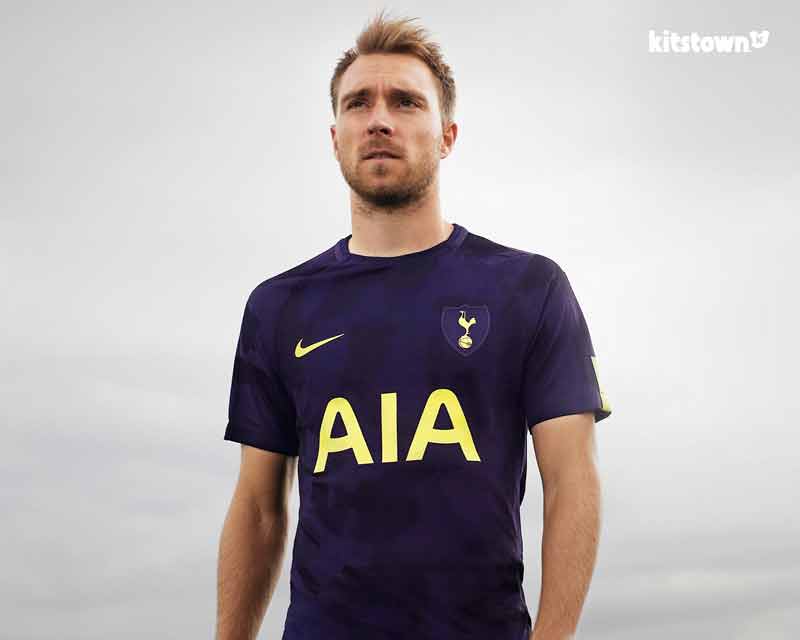 Tottenham Hotspur temporada 2017 - 18 segunda camisa de salida