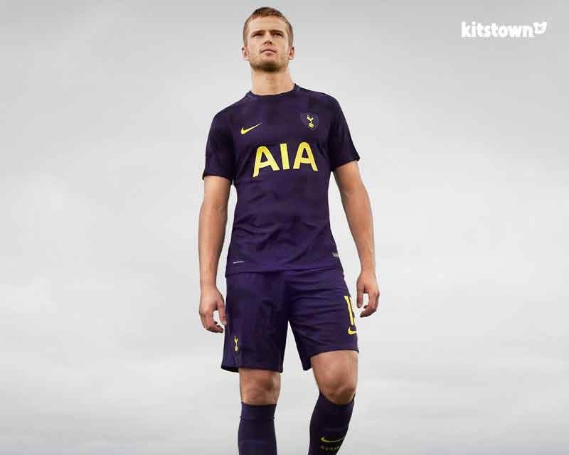 Tottenham Hotspur temporada 2017 - 18 segunda camisa de salida