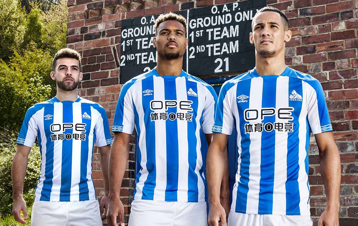 Camisa de casa de Huddersfield para la temporada 2018 - 19