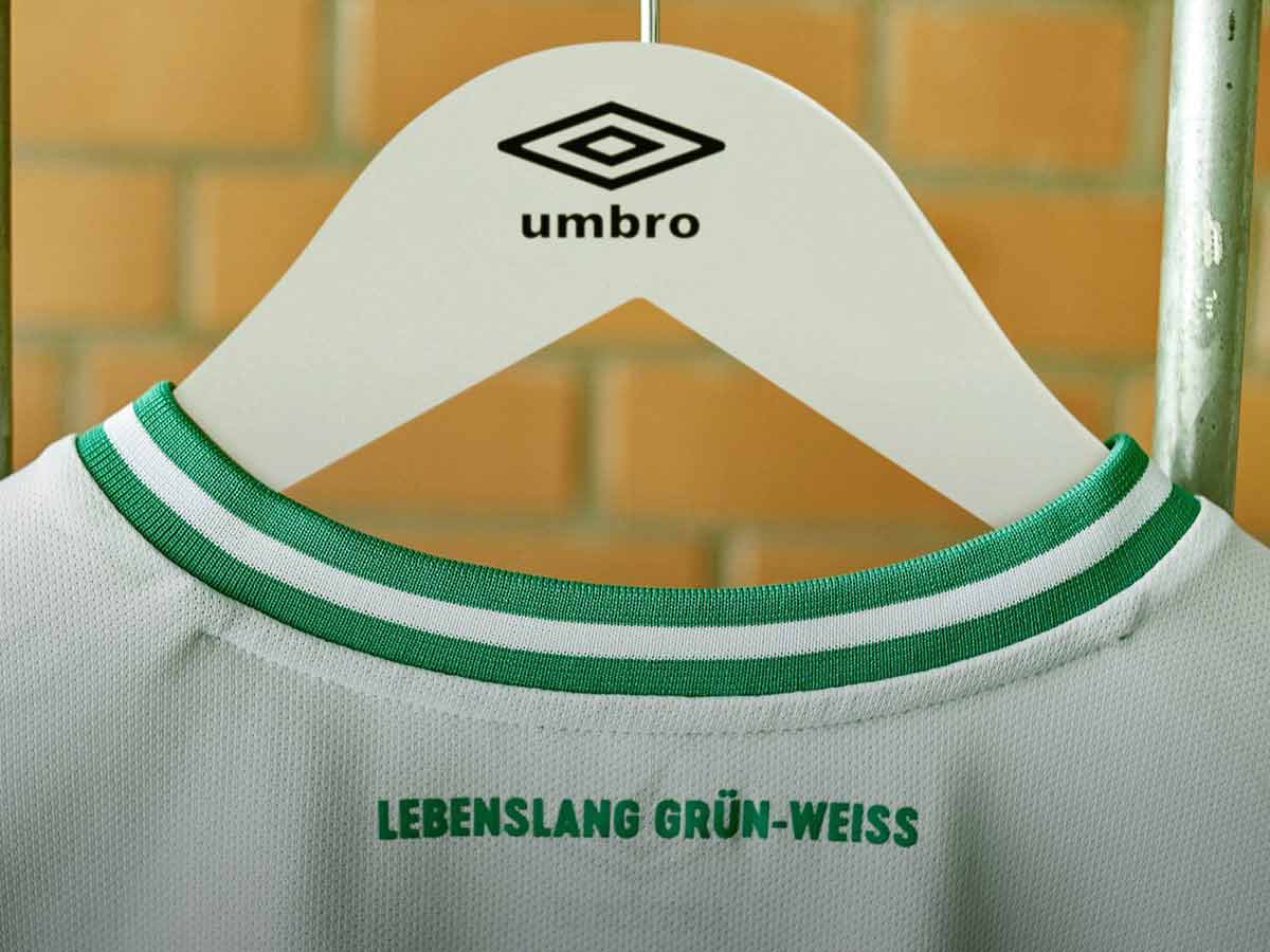 Vestuario de la temporada 2018 - 19 en Bremen