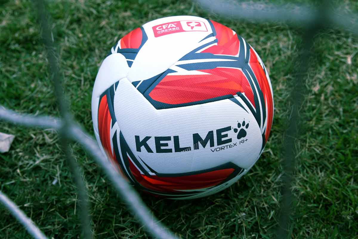 Bola oficial de la Liga de la Primera División en la temporada 2019