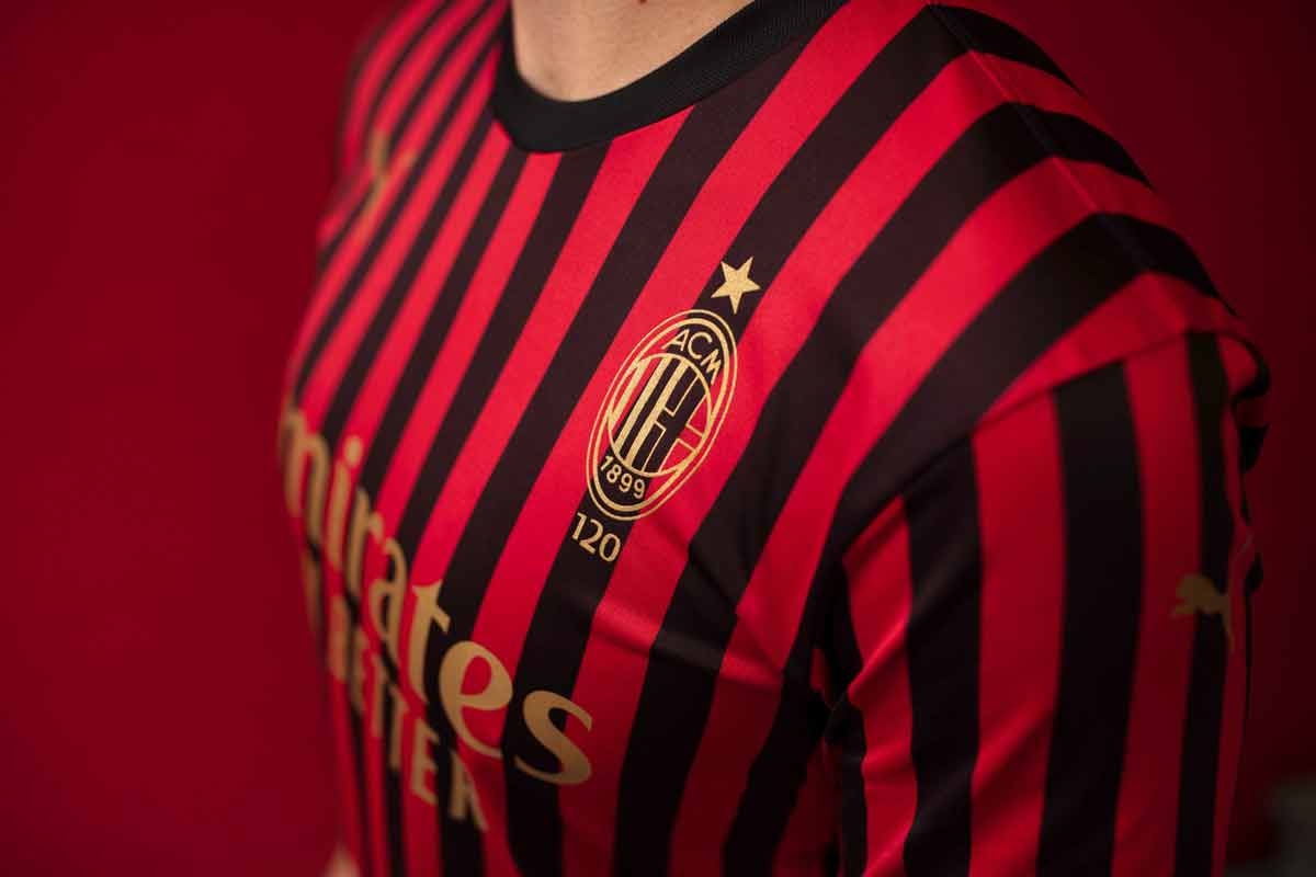 AC Milan Club 120 aniversario camiseta