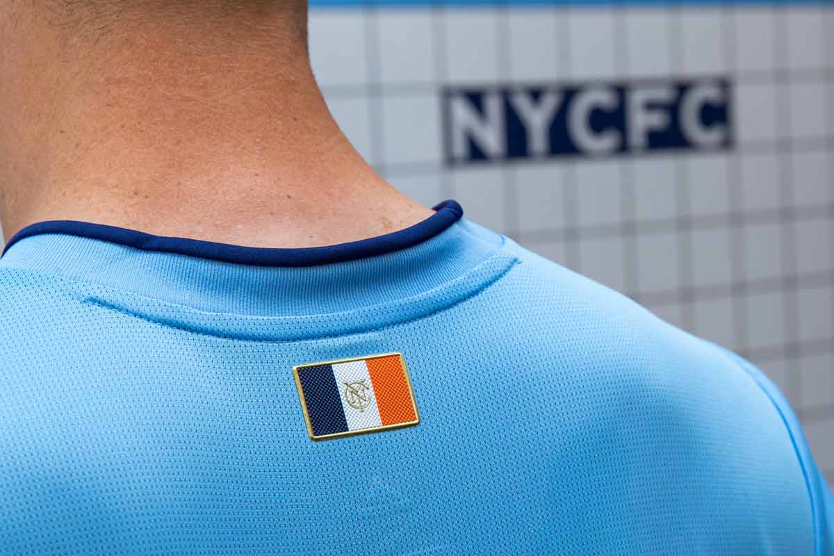 Camisa de casa de la ciudad de Nueva York para la temporada 2019 - 20