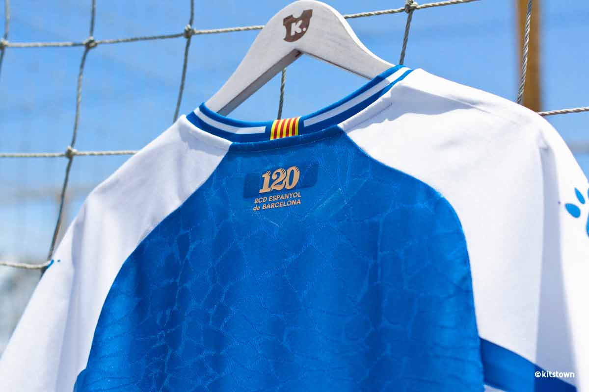 Camisas de casa y de campo para los españoles 2020 - 21
