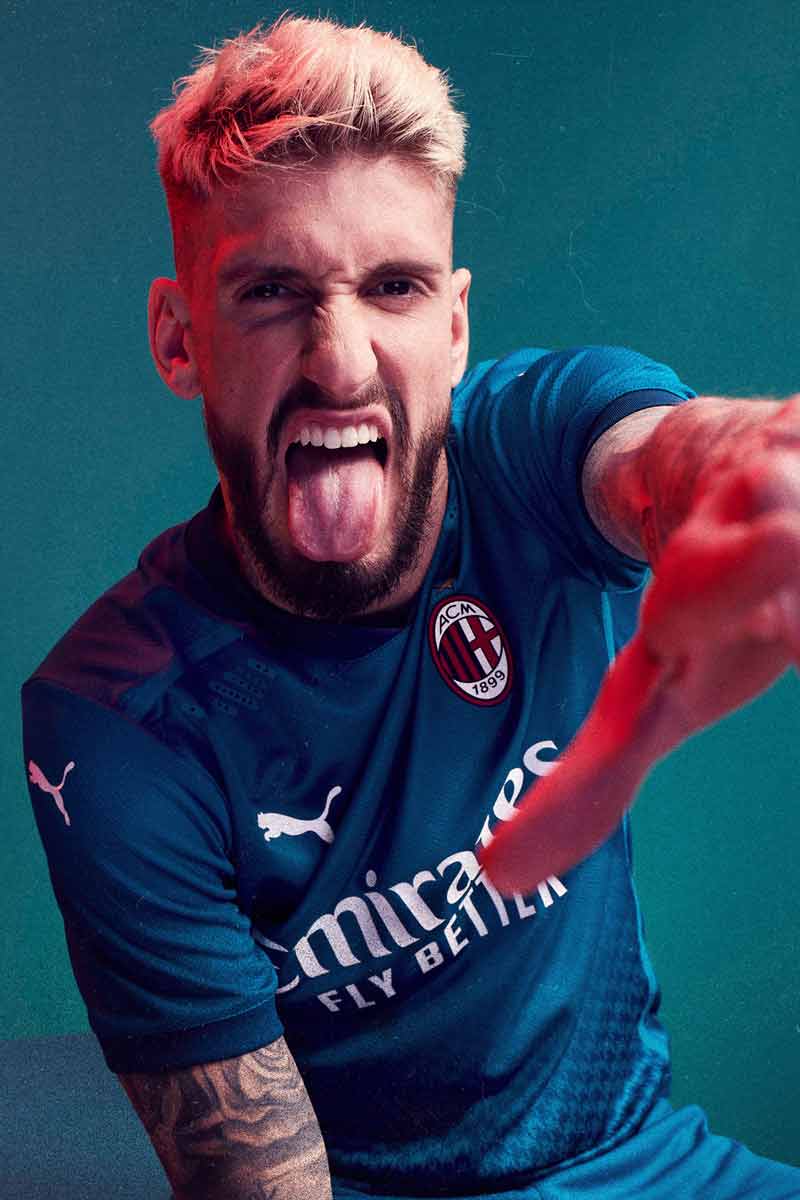 AC Milan temporada 2020 - 21 segunda camisa de salida