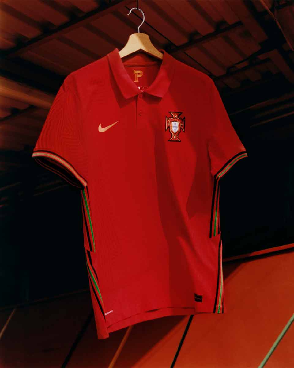 Camisetas nacionales y extranjeras de Portugal para la temporada 2020 - 21