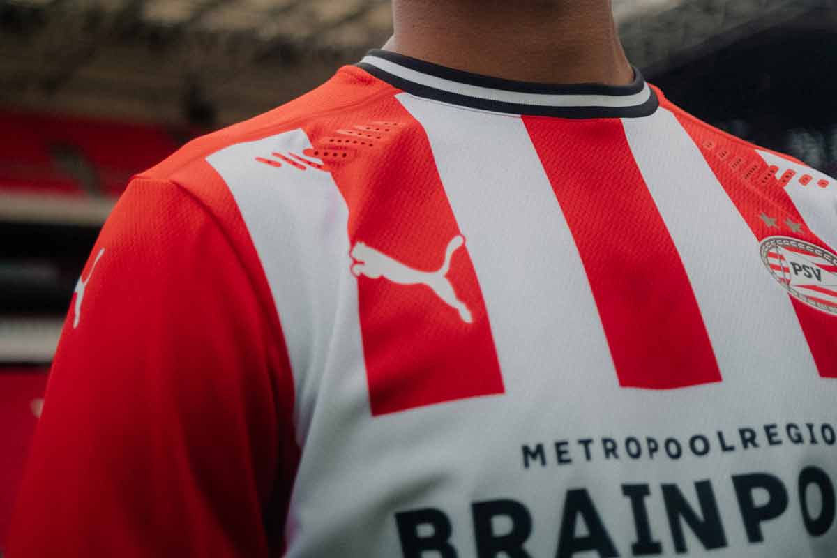Camisa de casa de Eindhoven para la temporada 2020 - 21