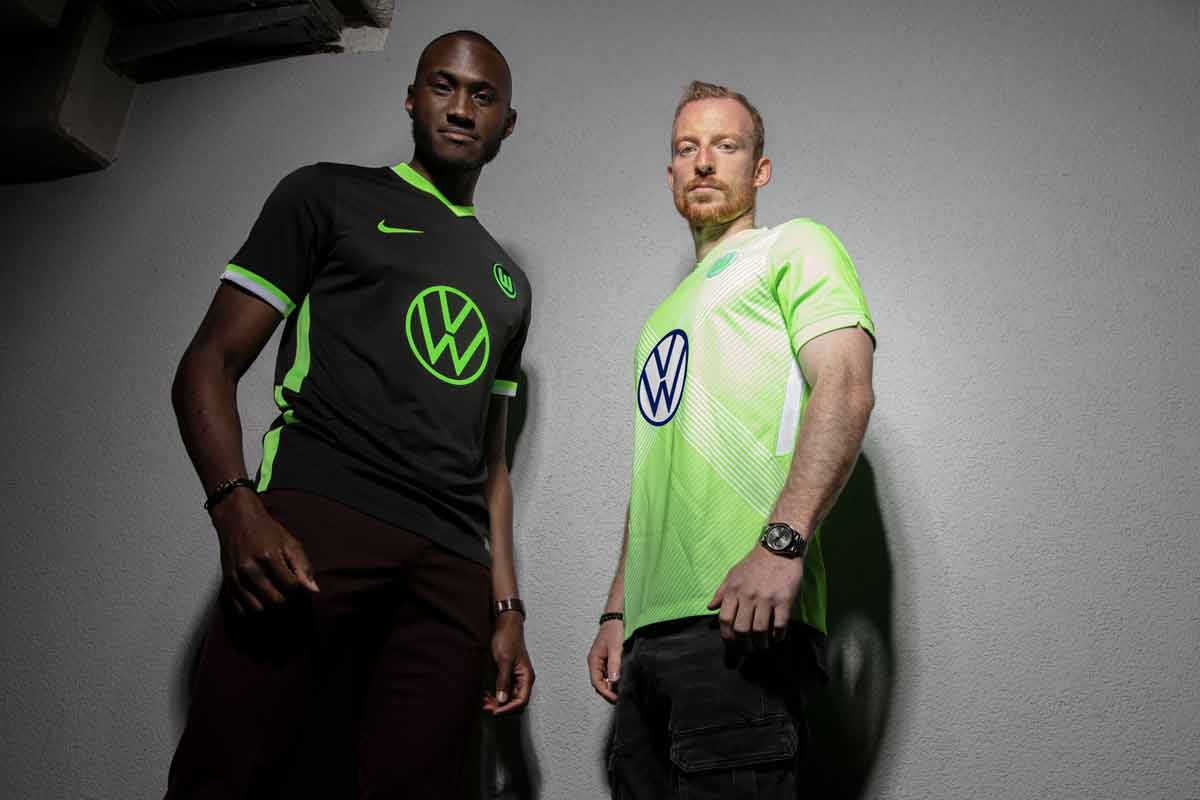 Wolfsburg home / off shirts 2020 - 21