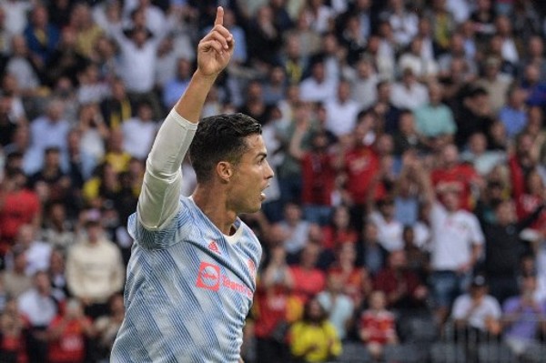Rumenig reveló lo divertido que es Ronaldo: Tiene que practicar para celebrar el gol