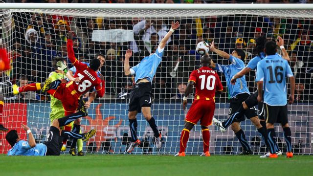 Uruguay sigue odiando a Suárez de Ghana.