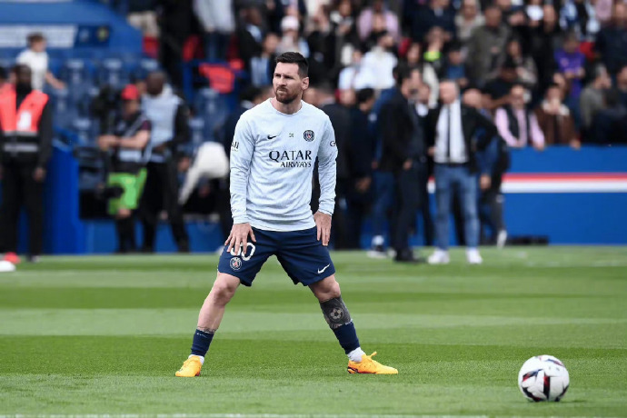 Diario del equipo: Messi está dispuesto a aceptar el castigo pero no quiere volver a París para jugar en casa
