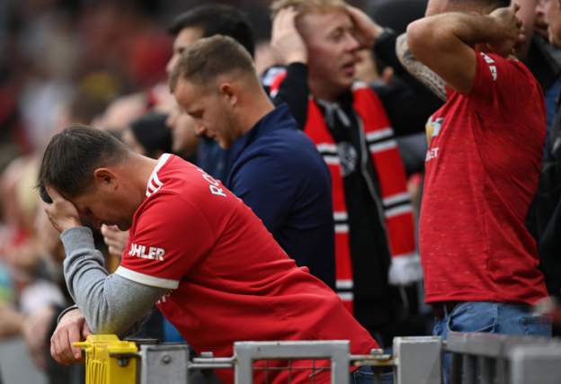 ¡Una vergüenza sin precedentes! Manchester United sufrió la mayor derrota en casa de los rojos
