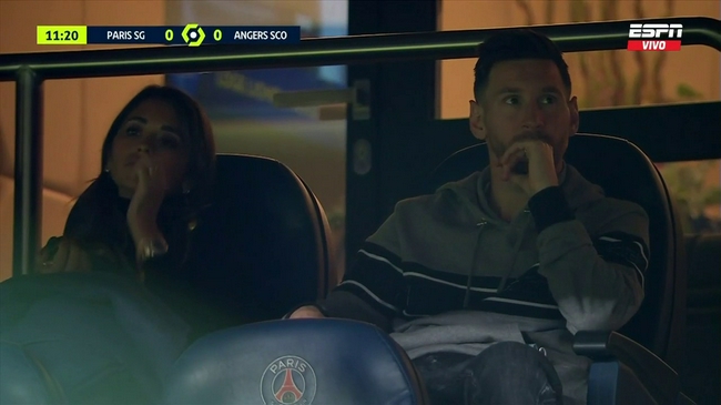Menos de 18 horas después de jugar para el equipo nacional, Messi ayudó a París