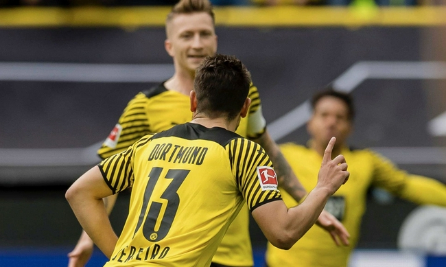 Bundesliga - Mullen marca goles Dortmund 2 - 1 Home 4 victorias consecutivas
