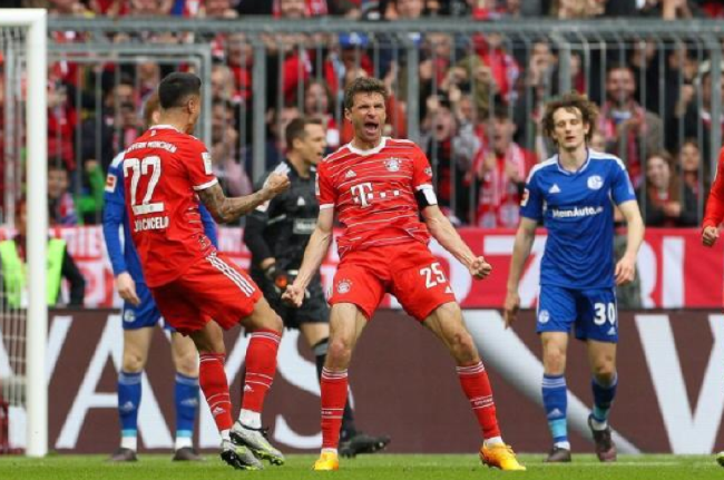 Müller: mi corazón es rojo y he hablado con la dirección del Bayern para quedarme